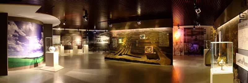 博物馆展厅色彩搭配