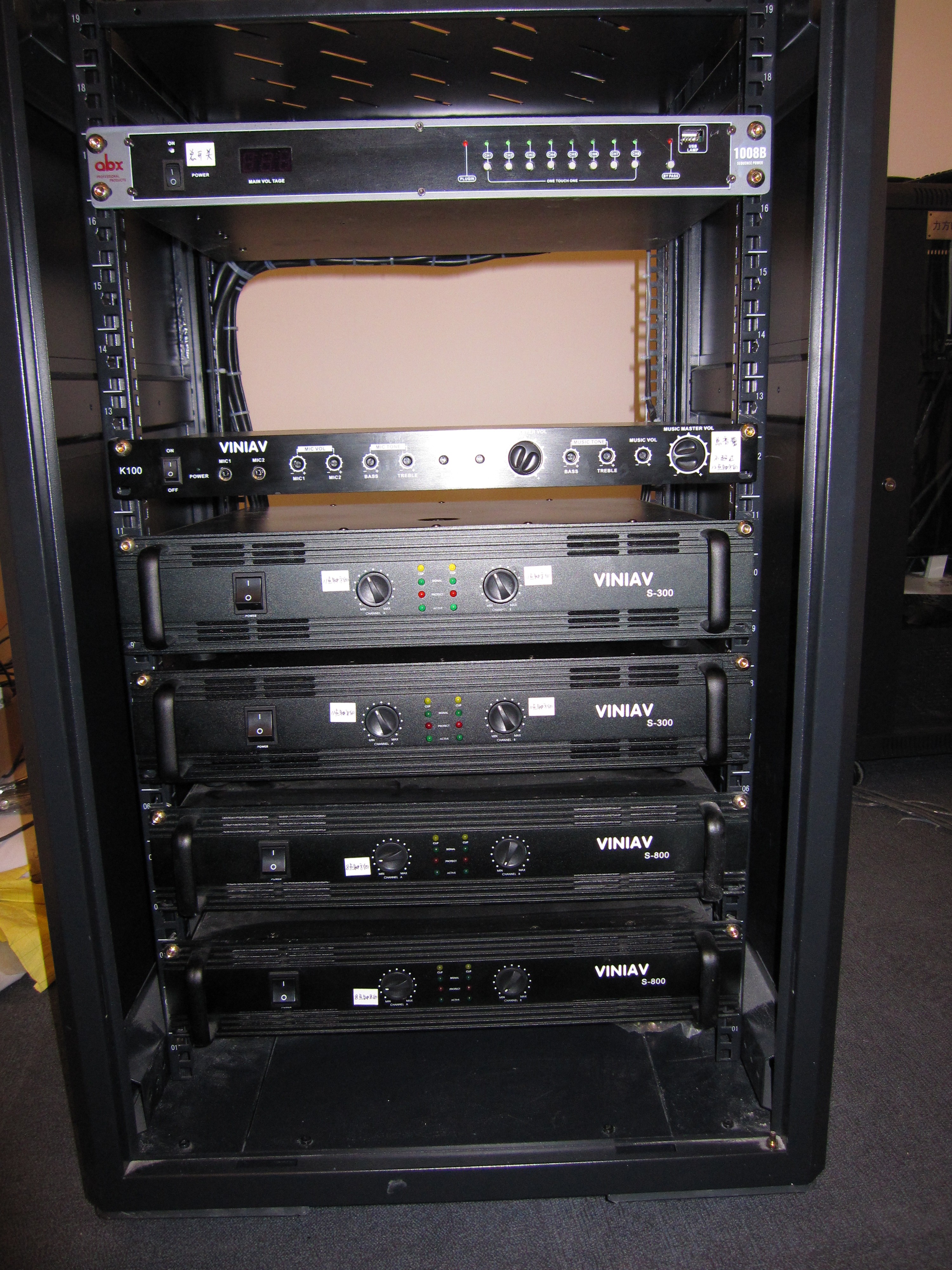 VINIAV音响展厅设备